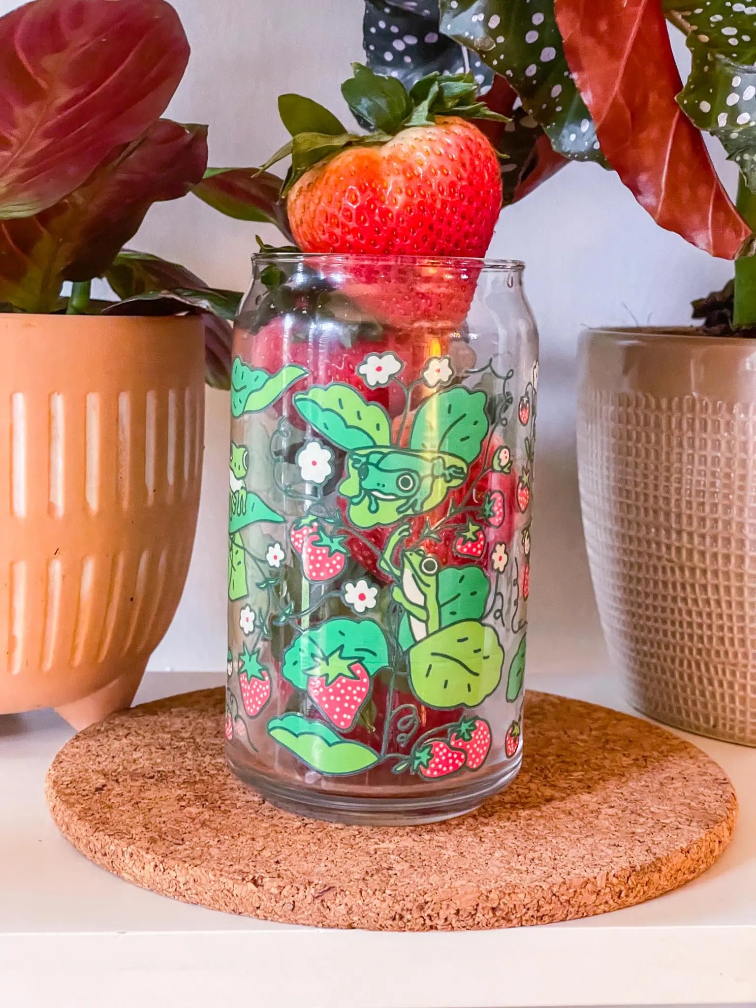 strawberry frog glass