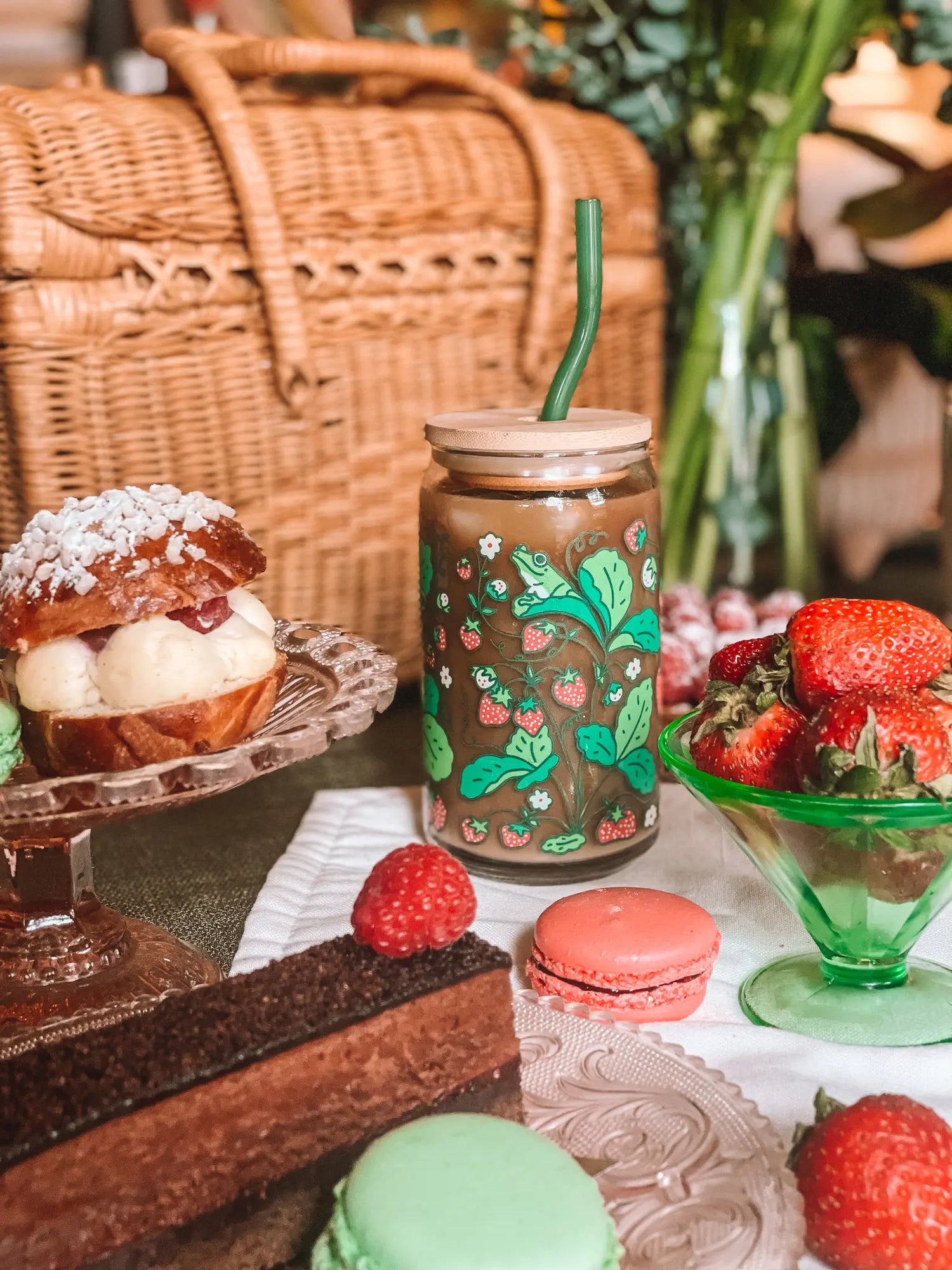 Strawberry Frog Glass