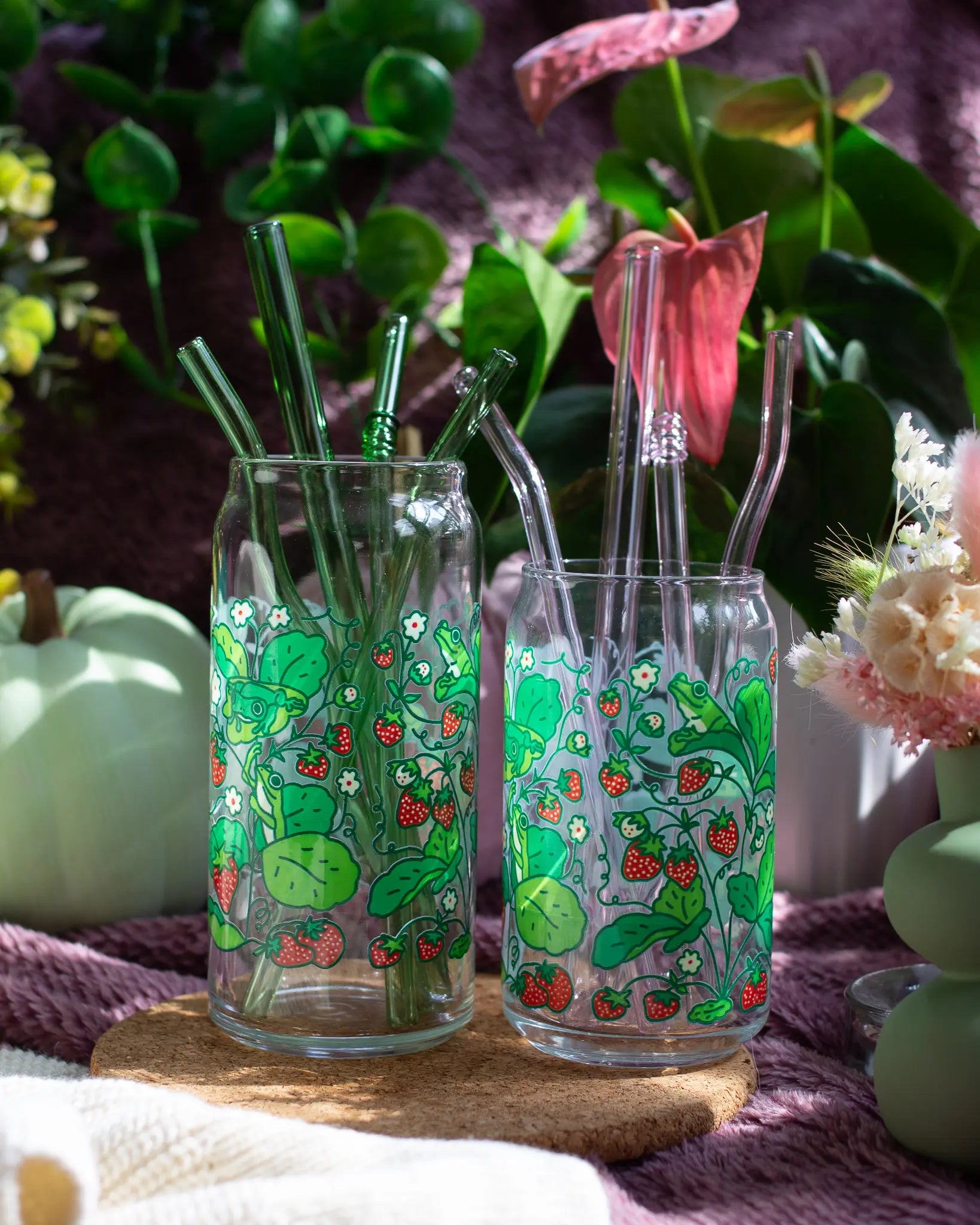 Strawberry Frog Glass