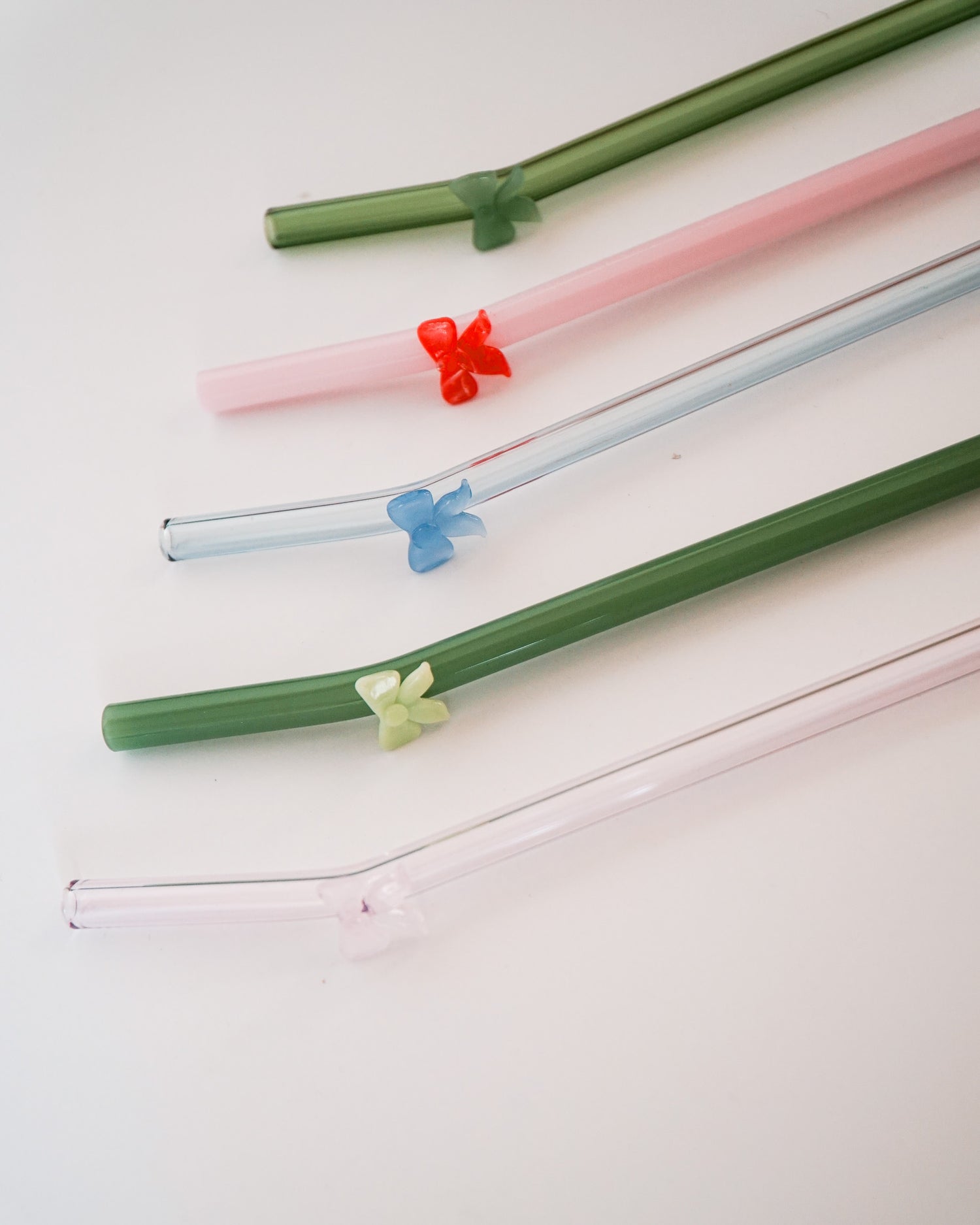 Bow Glass Straw