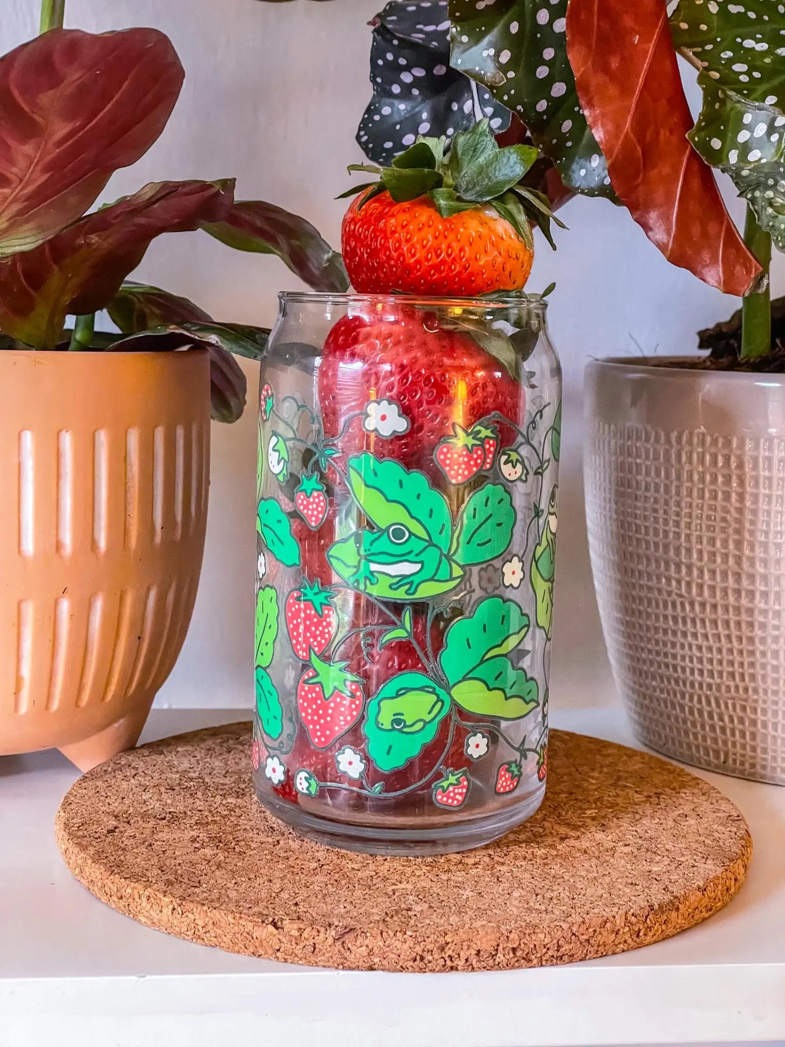 strawberry frog glass